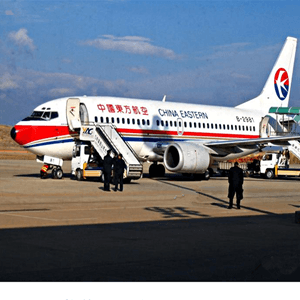 瑷珲空运公司航空快运业稳步发展的原因是什么？